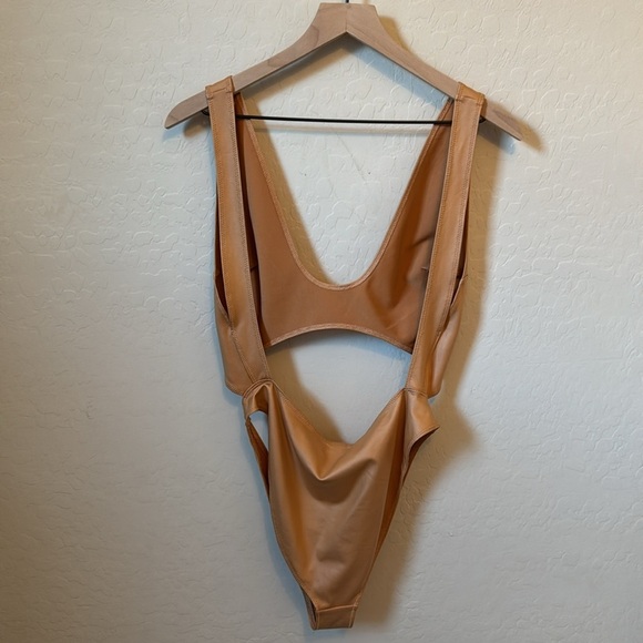 SKIMS Wet Jersey Cutout Bodysuit Sienna - Size L - Picture 3 of 8